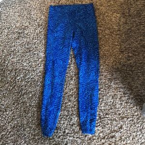 Blue leggings